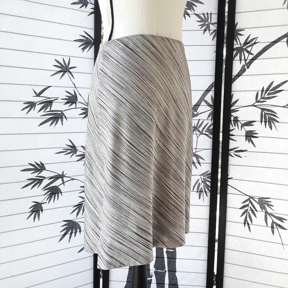 New York & Co Striped Multicolored Rainbow A Line Drape Skirt - Picture 4 of 12